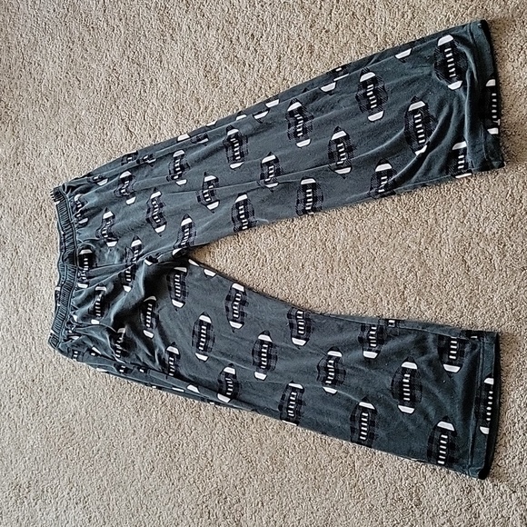 NWOT Greenish SOFT footballs pants - Picture 2 of 3